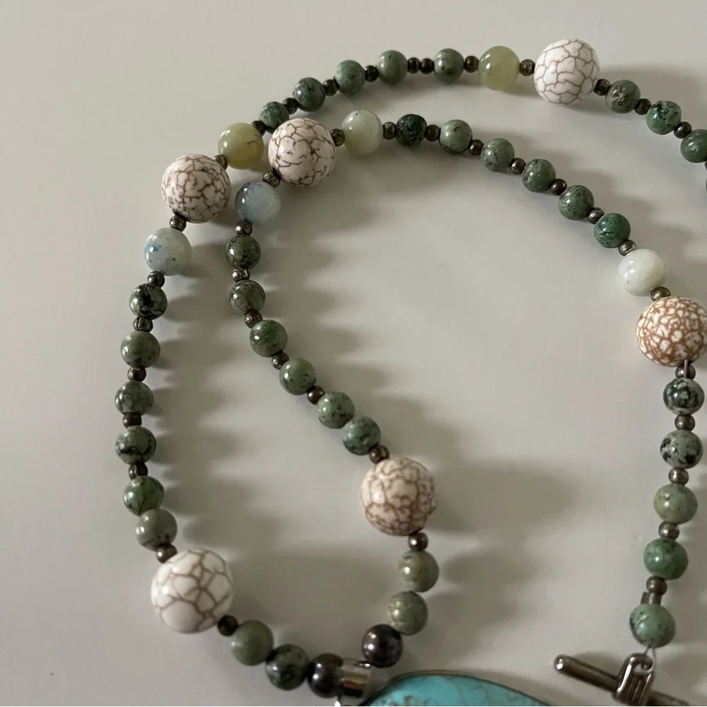 Southwestern Style Natural Stone Beaded Pendant Necklace